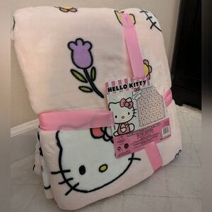 Hello Kitty Plush Blanket